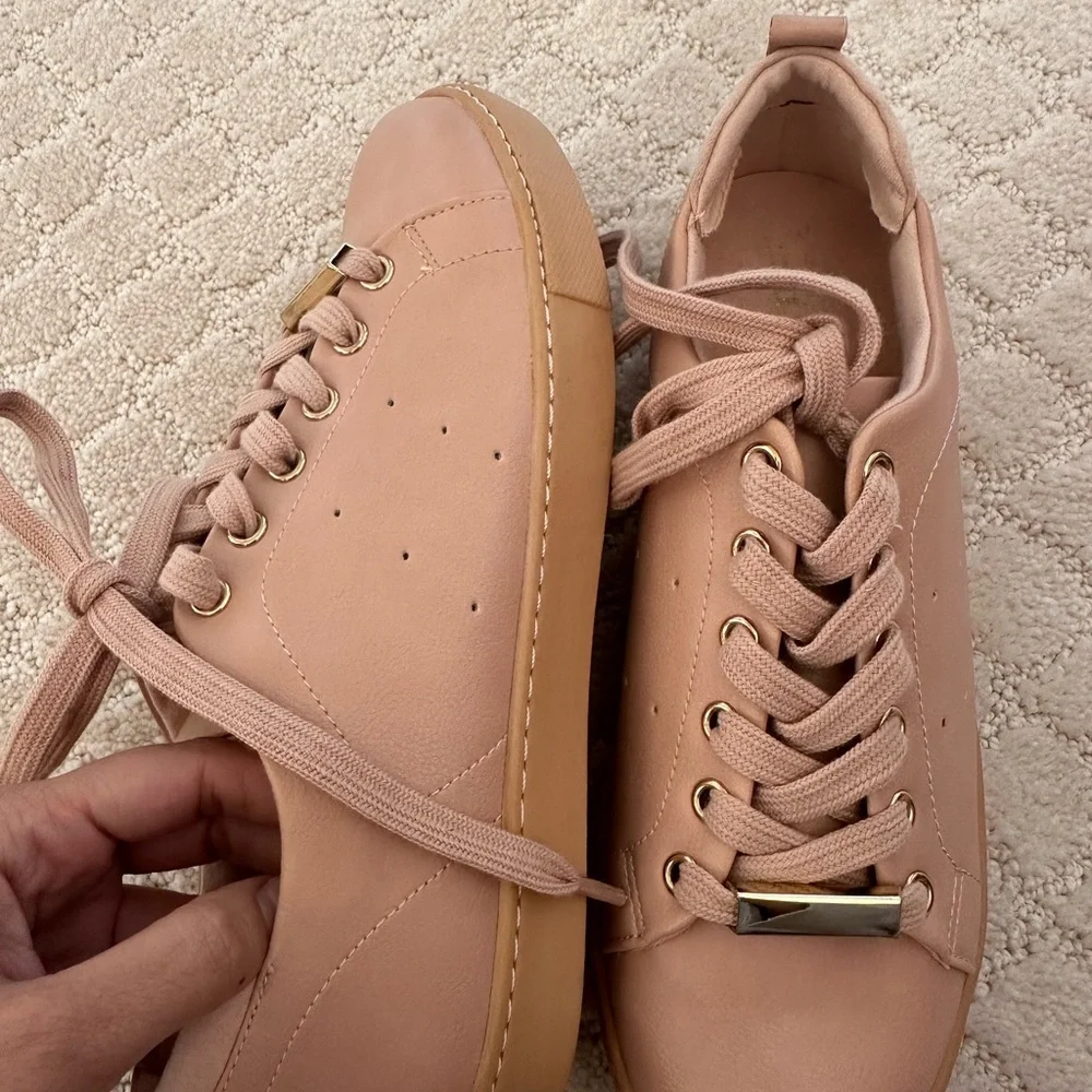 ALDO Women's Pink Sneakers Size 6